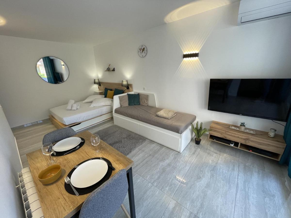 Chaleureux Studio, 200M De La Plage, Parking, Wifi Roquebrune-Cap-Martin Buitenkant foto